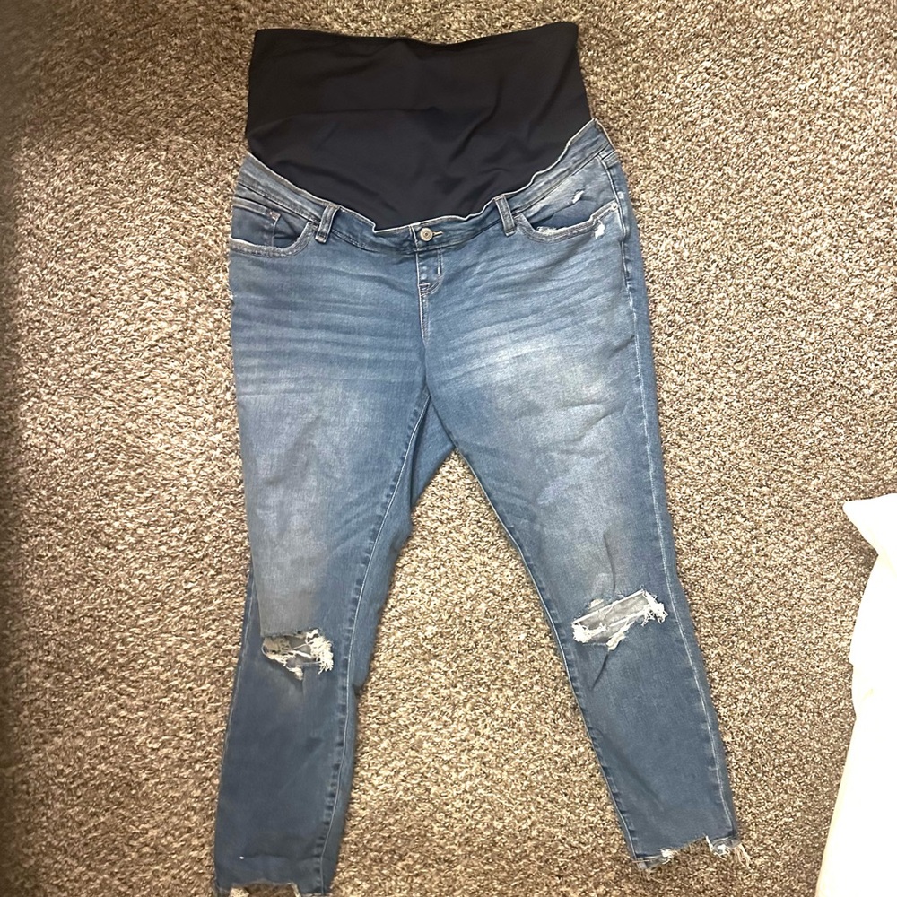 Abercrombie super skinny ankle maternity jeans